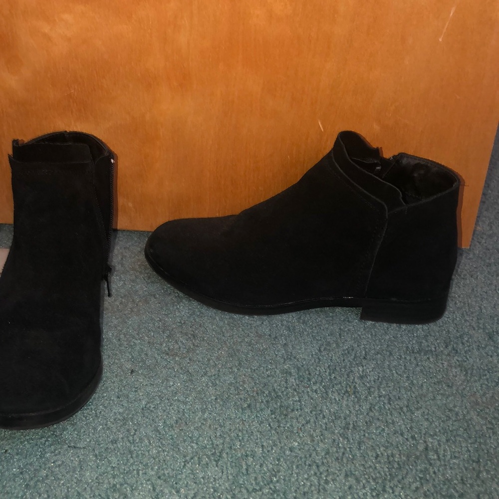 Steve Madden Black Bootie